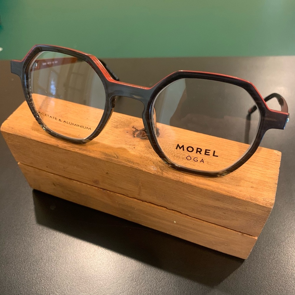 MOREL OGA 1028O Col NO01 Black &
Orange. 49mm Aluminum Octagon Eyeglasses
